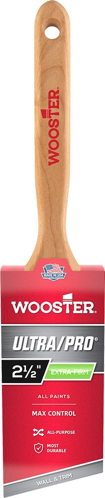 Wooster Ultra/Pro Extra Firm Angle Sash Paint Brush